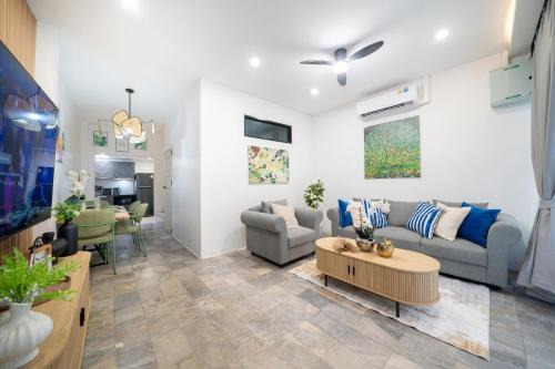 Wink 3 Patong Beach Phuket sleep 8