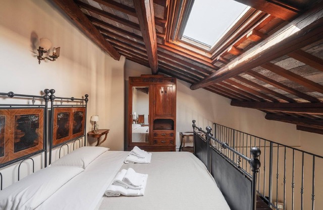 With mezzanine and swimming pool, in a farmhouse in the hills