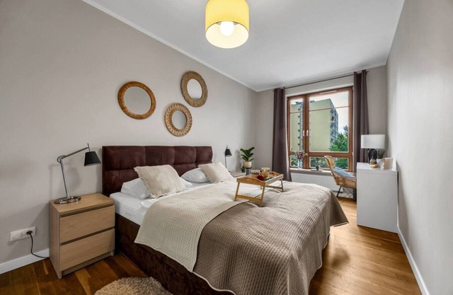 Wola Prestige Apt - Parking, Balcony - By Rentujemy