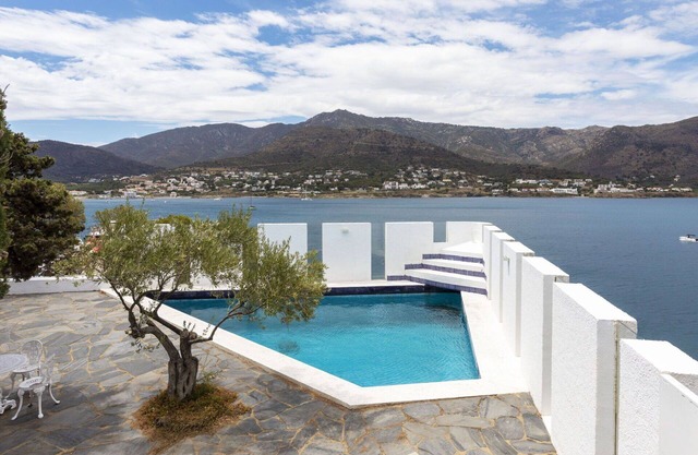 Wonderful private villa for 10 guests with private pool, TV, terrace, panoramic view and parking