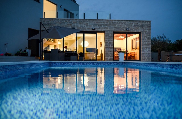 Wonderful modern and luxuriously furnished villa with private pool and garden