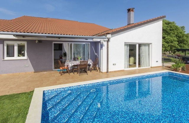 Wonderful, modern villa with pool, whirlpool and garden, near Rovinj