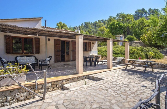 Wonderful private villa for 4 guests with WIFI, TV, terrace and pets allowed