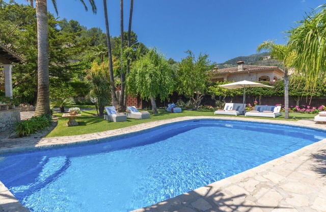 Wonderful private villa for 8 guests with WIFI, private pool, A/C, TV, patio and panoramic view