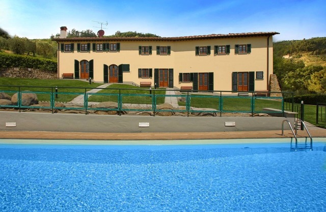 Wonderful private villa with WIFI, A/C, private pool, TV, patio, pets allowed and panoramic view