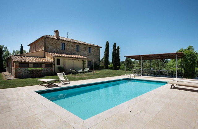 Wonderful private villa with private pool, WIFI, A/C, TV, patio, panoramic view and parking