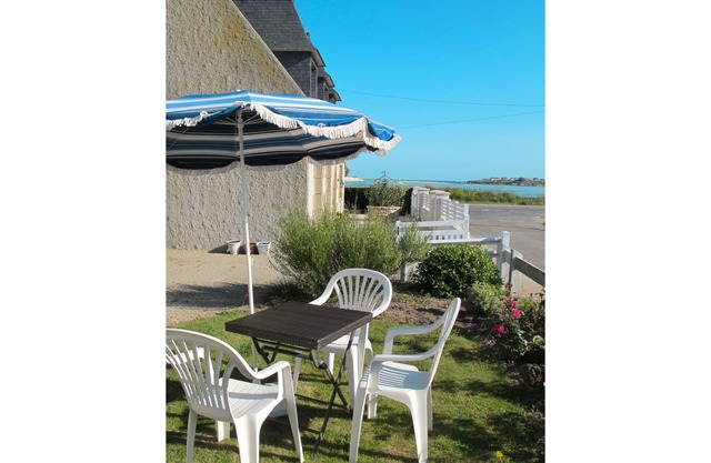 Wonderful private villa for 3 guests with WIFI, TV, terrace, pets allowed and parking