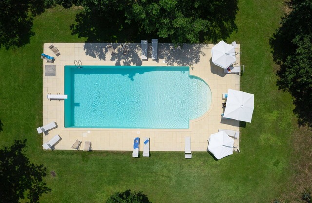 Wonderful private villa with WIFI, hot tub, private pool, TV, pets allowed, close to Montepulciano