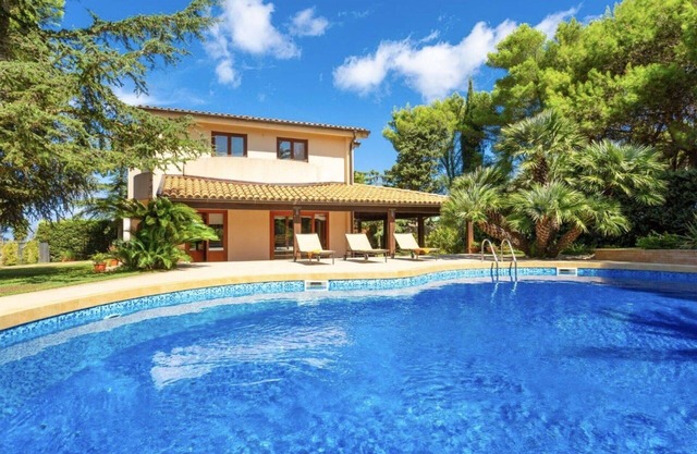 Wonderful private villa for 8 guests with A/C, WIFI, private pool, TV and patio