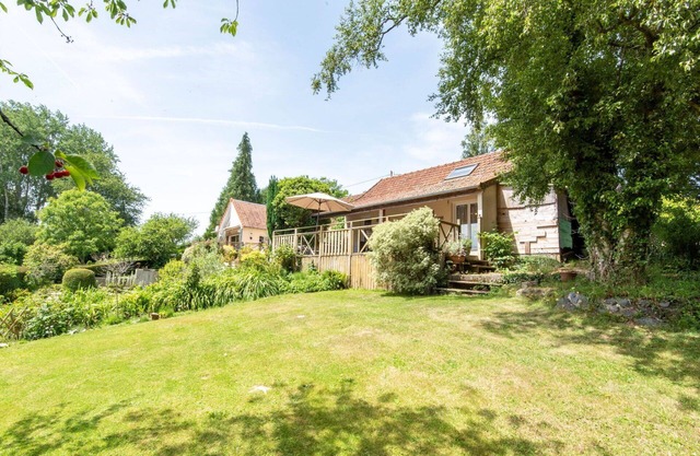 Wonderful private villa for 4 guests with WIFI, TV, terrace, pets allowed and parking