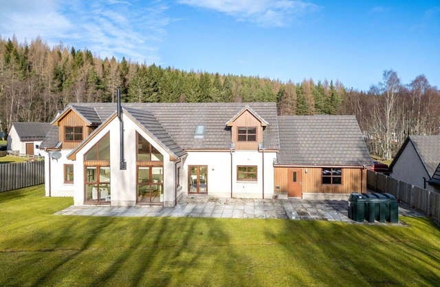 Wonderful private villa for 8 people with WIFI, TV and patio