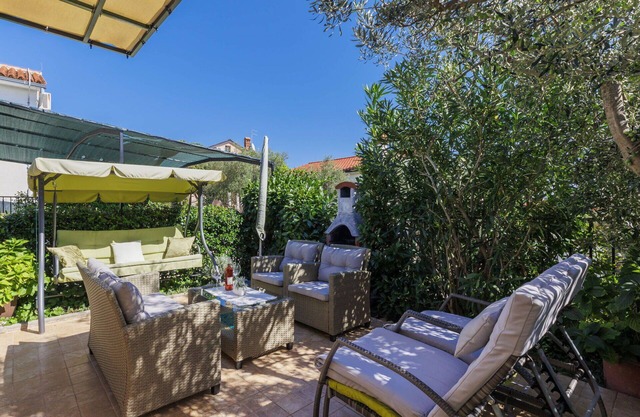 Wonderful private villa for 5 people with private pool, A/C, WIFI, TV and terrace