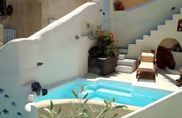 Wonderful Santorini Villa | 2 bedrooms | Villa Volcano | Emporeio | Outdoor.
