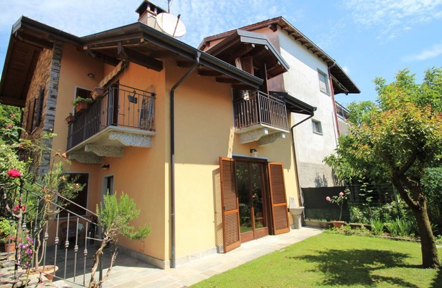 Wonderful villa for 5 people with WIFI, TV and balcony