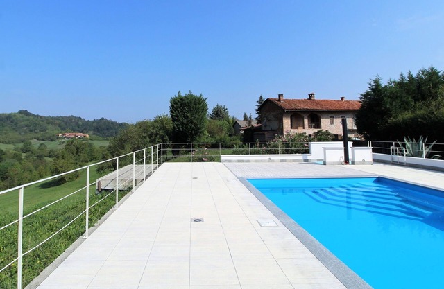 Wonderful villa for 6 guests with private pool, WIFI, TV, veranda and panoramic view