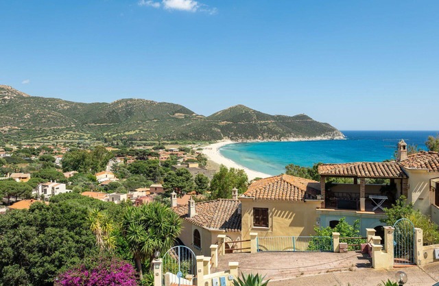 Wonderful villa for 6 people with WIFI, A/C, TV, patio and parking