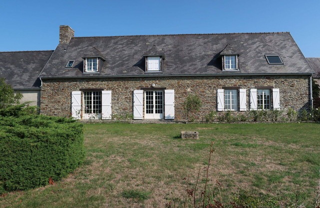 Wonderful villa for 6 people with TV and patio