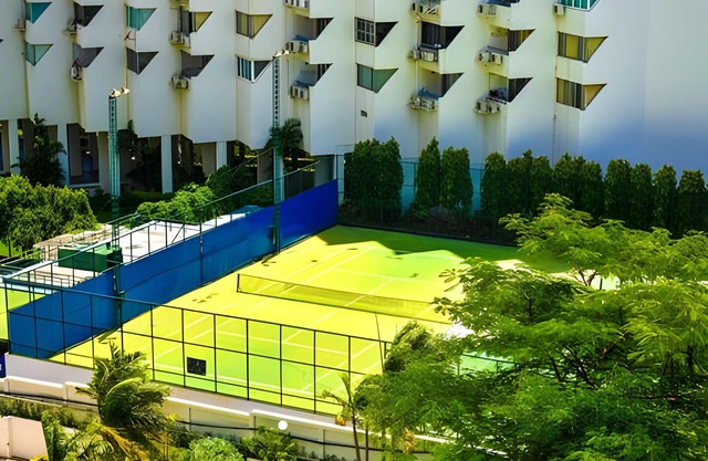 Wongamat Beachfront Rooftop Pool Escape