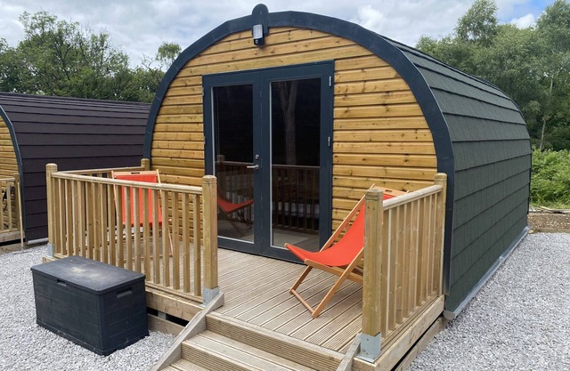 Wonky Pod 8 (Pet Free) - a glamping pod that sleeps 2 guests in 1 bedroom