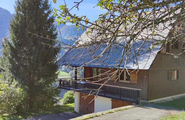 Wooden chalet in Chartreuse near Cirque de St Même