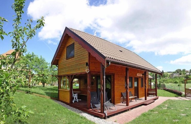 Wooden House in Lubin near Lake Wicko