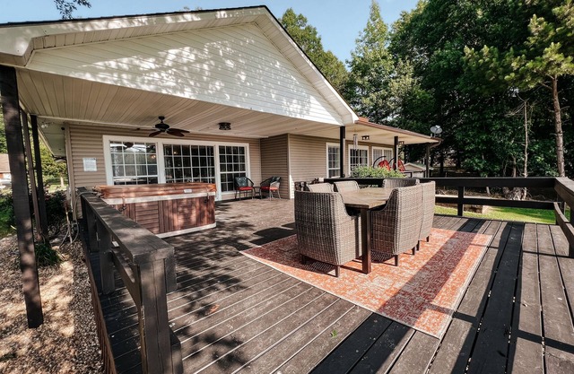 Woodland Shore Bungalow