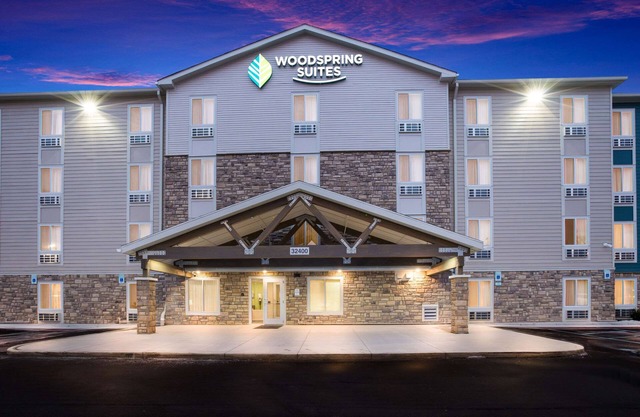 WoodSpring Suites Detroit Madison Heights