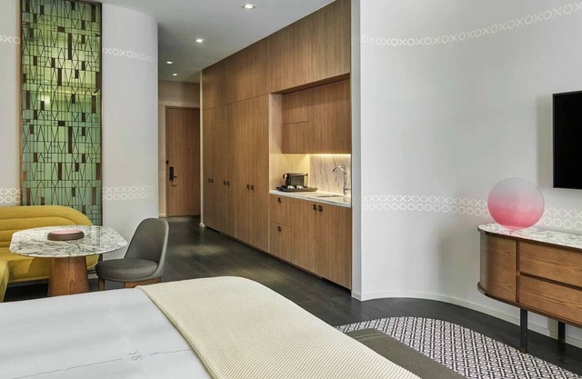 World Class Amenities | Terrace Pool | Luxury Unit | Explore Brickell