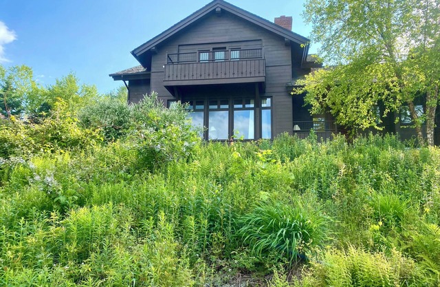 World-Class Mountain View Villa @ Trapp & Stowe with Exclusive Amenities