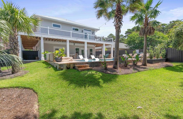 Wraparound Deck, Pool, Golf Cart Incl - Solstice