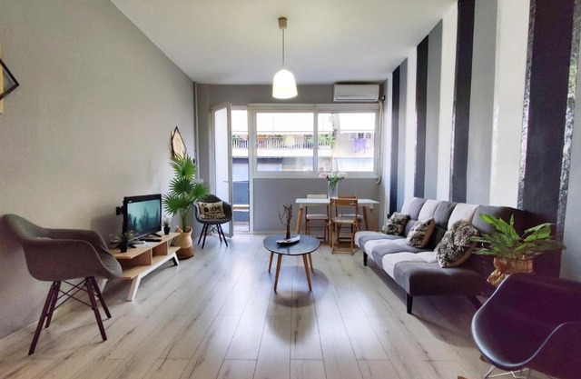 WSD HEBE New Lux 3BD Apt Near Railway Station