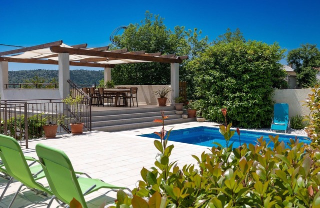 Wunderschöne Villa in Natur mit Meerblick, Pool, Kvarner Bucht