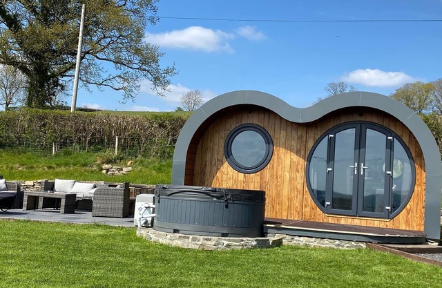 Wye Timber Frame Pod with Private Hot Tub