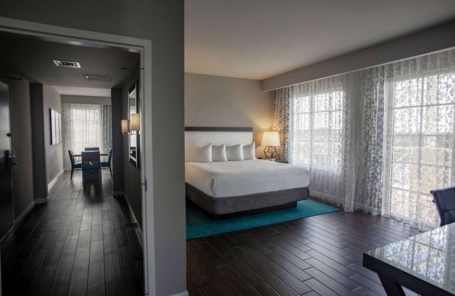 Wyndham Grand Jupiter at Harbourside Place