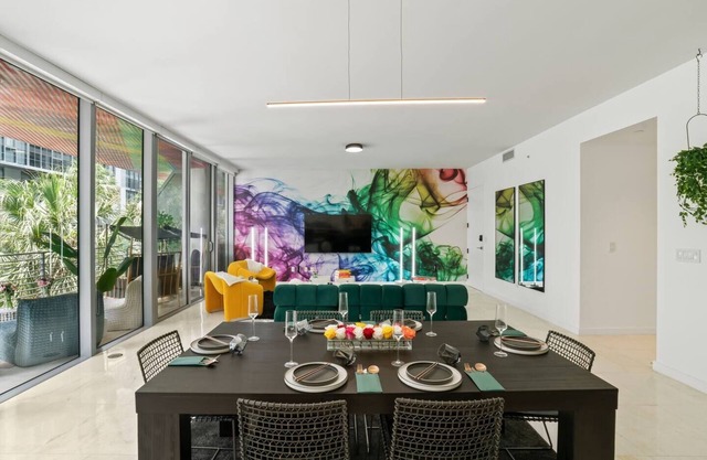 Wynwood Vibes | FREE Parking |Balcony Views | Rooftop