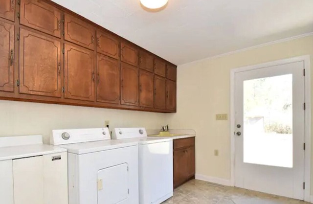 Xan's Landing on the Water Cottage