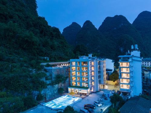 Yangshuo West Street Yunpuyun Mountain View Hotel
