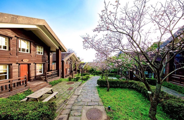 Yanmin Hot Spring Resort