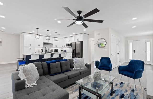 Ybor Heights Retreat w/Game-Room, Patio & More!