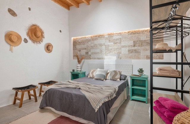 'Ye' Holidays with Shared Pool, Shared Terrace, and Wi-Fi