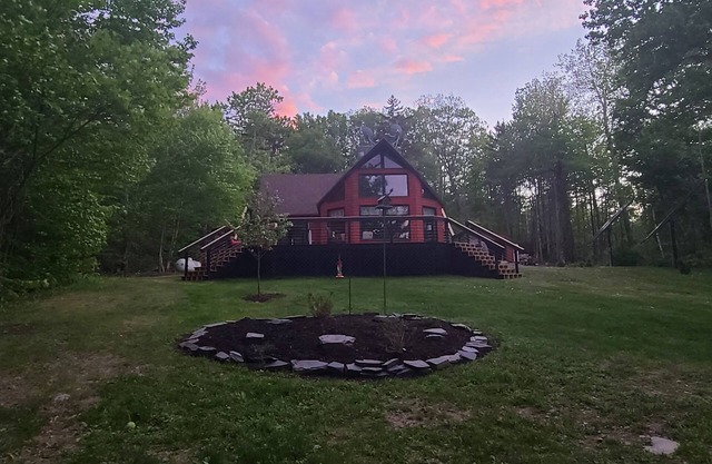 Year Round Waterfront Private House on Moosehead