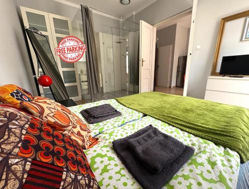 YOONIK APARTMENTS