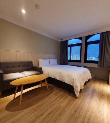 Yoshi Hotel - Tainan Station Branch