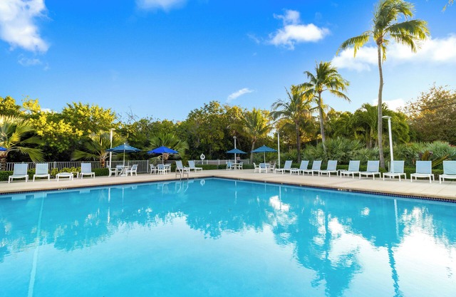Your Beach Vacation Starts Here! Stunning Ocean View from Private Balcony!