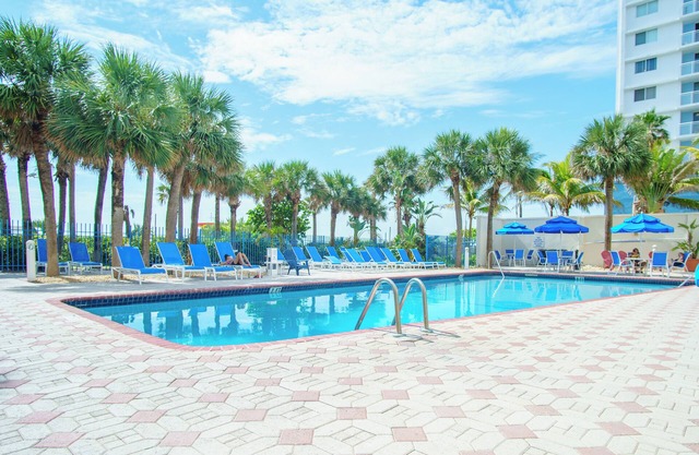 Your Dream Beach Getaway Starts Here! Oceanfront Property | Close to Everything