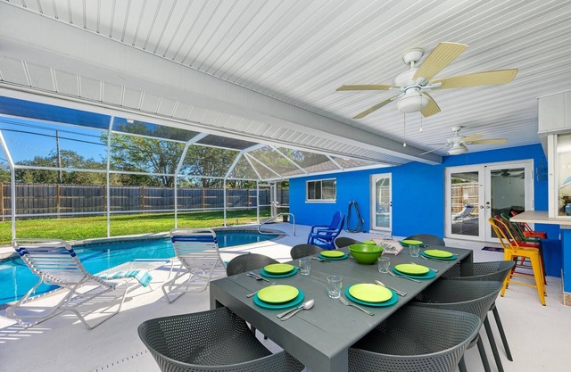 Your Dream Pool Home in Sarasota - #1 Siesta Key Beach a short drive