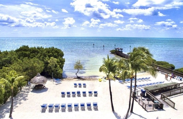 Your Happy Place - gorgeous 2 bed/2 bath oceanfront suite with full kitchen
