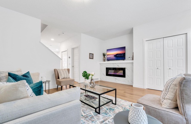 Your Happy Place in Setonn3 bed. Sleeps 6. Family-Friendly and peaceful home.