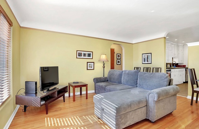 Your home in Nob Hill, Explore Route 66 fun & adventure 2 beds, 1 bath, walkable