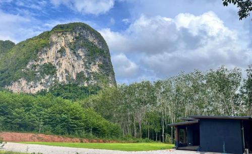 Your Red Earth Homestay